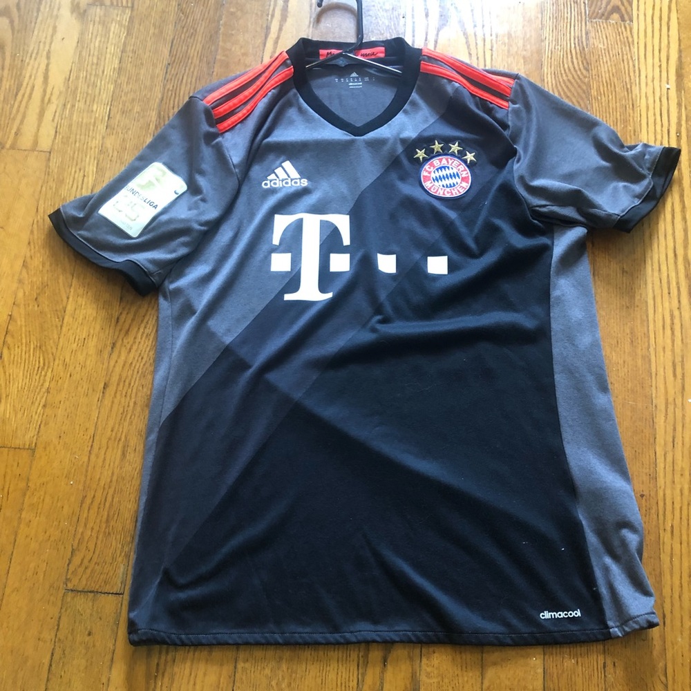 Bayern Munich Authentic 16/17 Away Kit, Adidas, Medium, Jerome Boateng